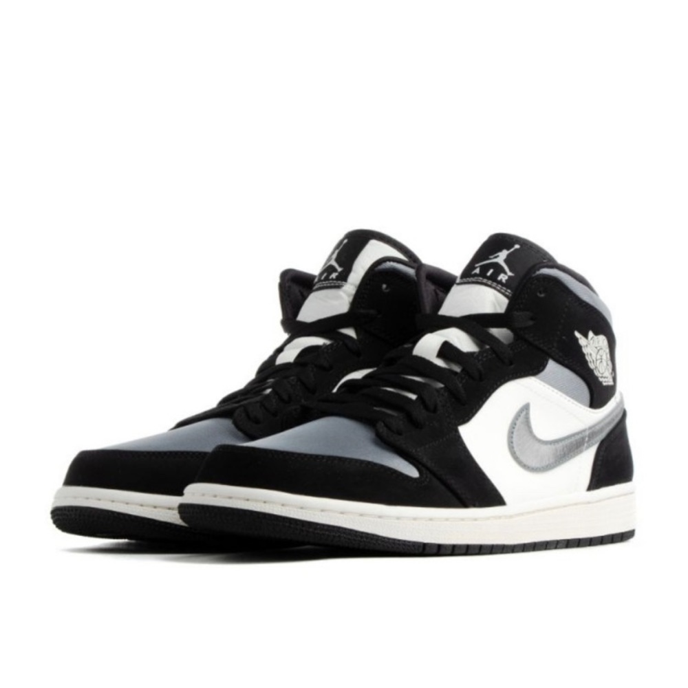 NIKE NEW Air Jordan 1 Mid SE “Black/Smoke Grey-Sail”